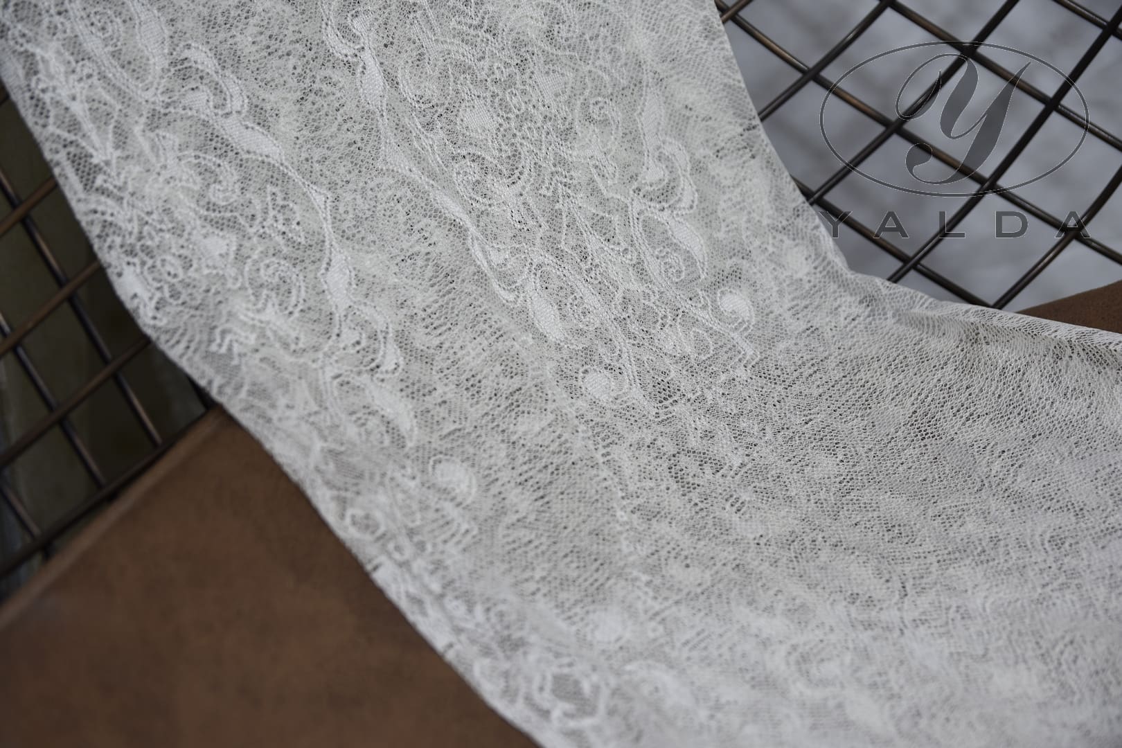 Curtain Model VelvetGlide (1)